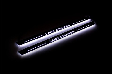 Накладки порогов с статической подсветкой для Toyota Land Cruiser 200 c 2016